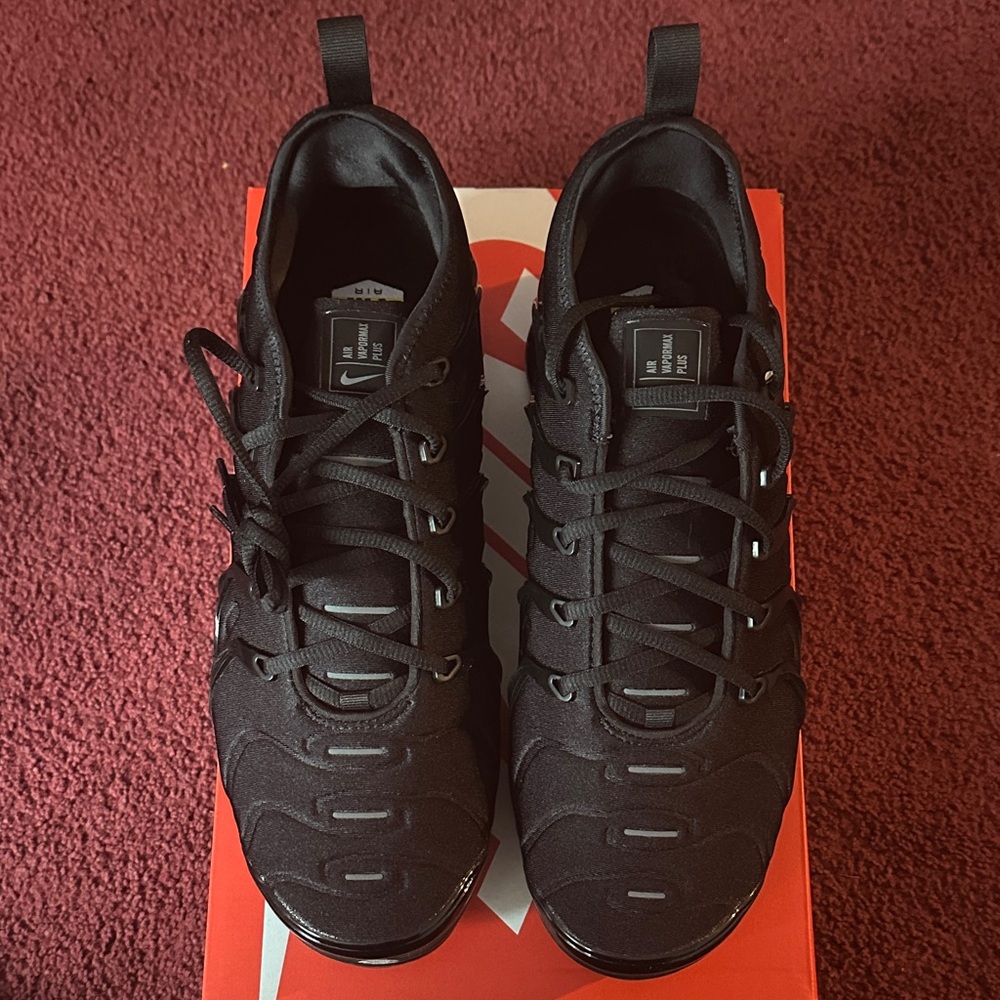 NIB Nike Men's Vapormax Plus